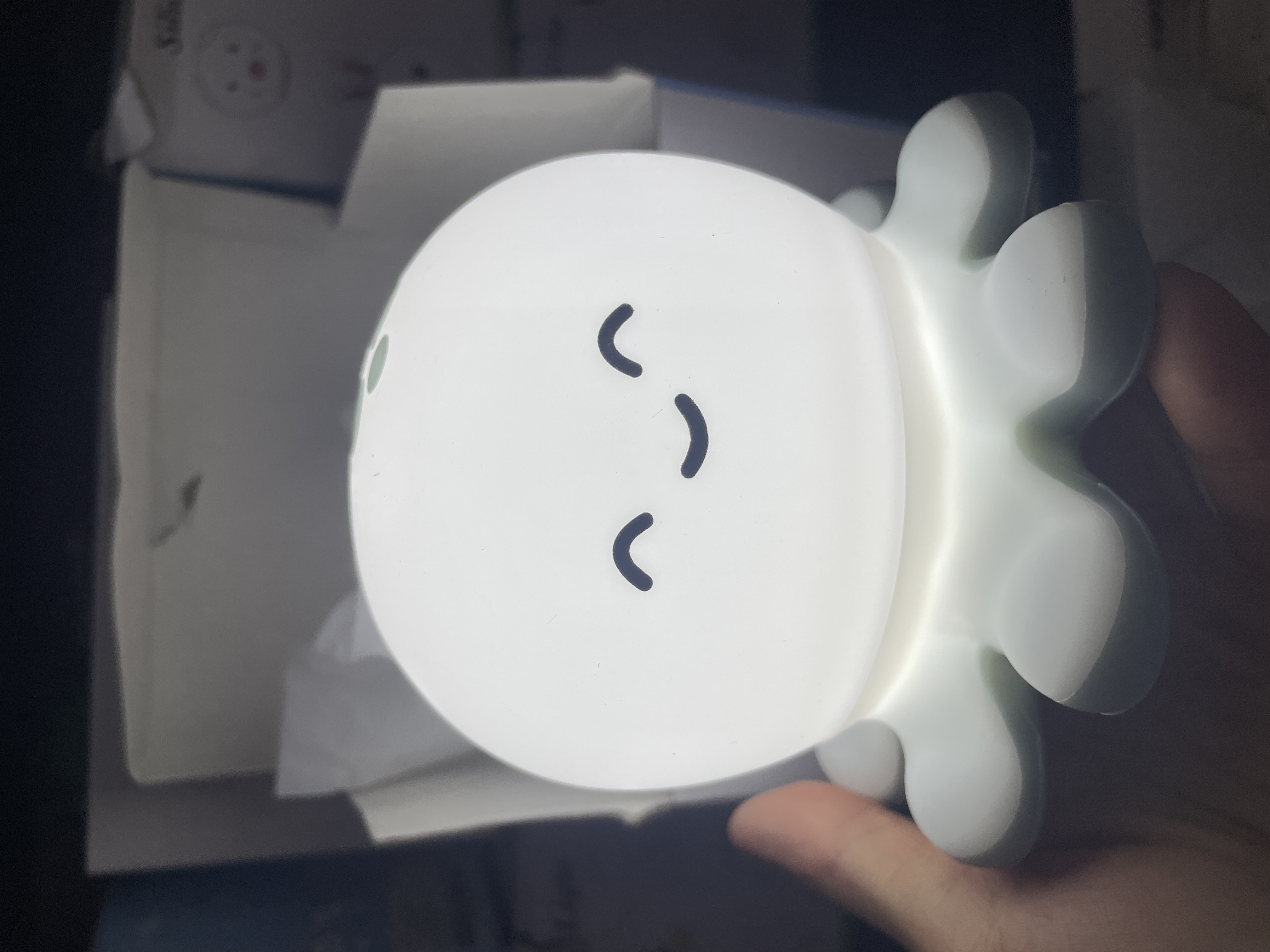 Lámpara nocturna de silicona con diseño de pulpo